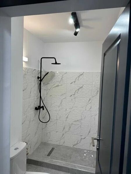 Titan, Minis garsoniera renovata complet