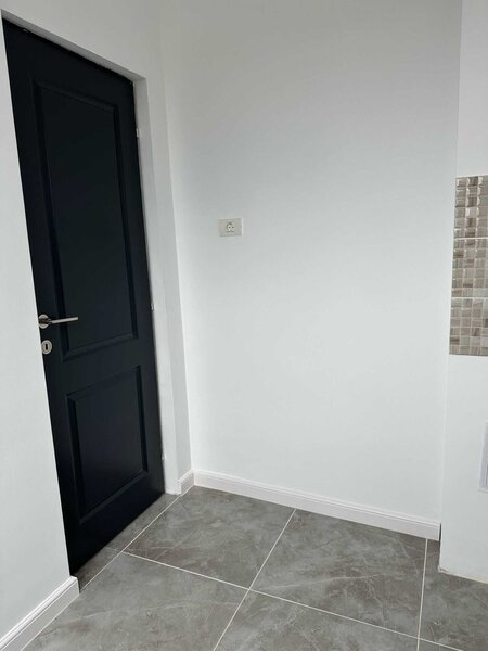Titan, Minis garsoniera renovata complet