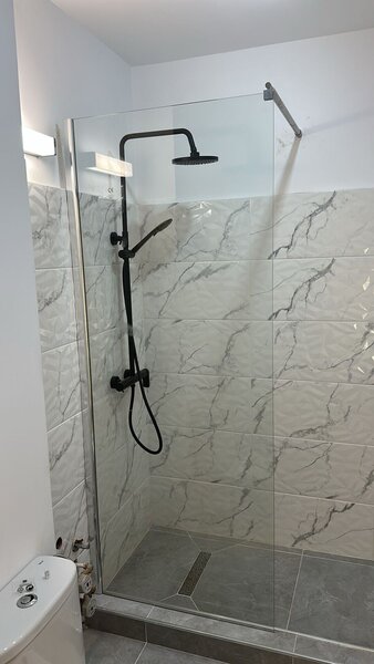 Titan, Minis garsoniera renovata complet